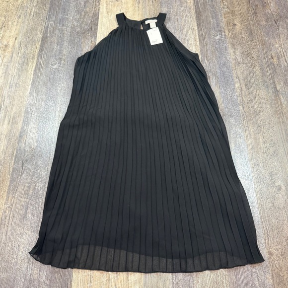 H&M Dresses & Skirts - H&M Pleated Halter Dress Women Small Black Chiffon Sleeveless